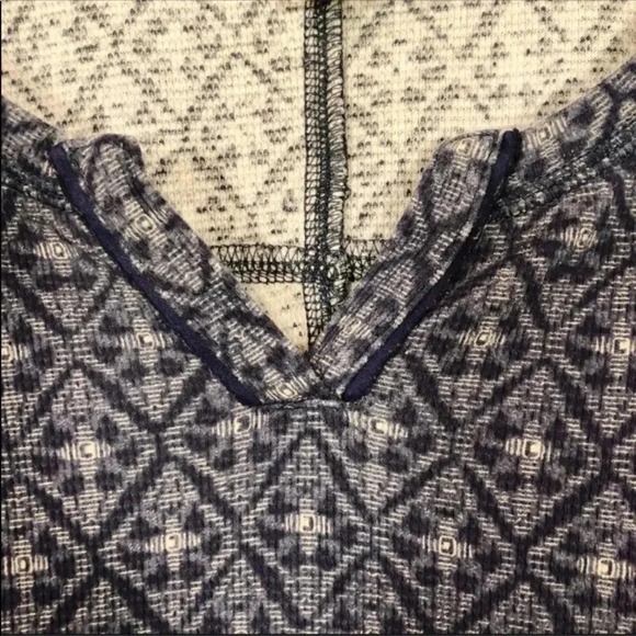 Eloise ANTHROPOLOGIE Blue Thermal Knit Top Size XS - Picture 3 of 7